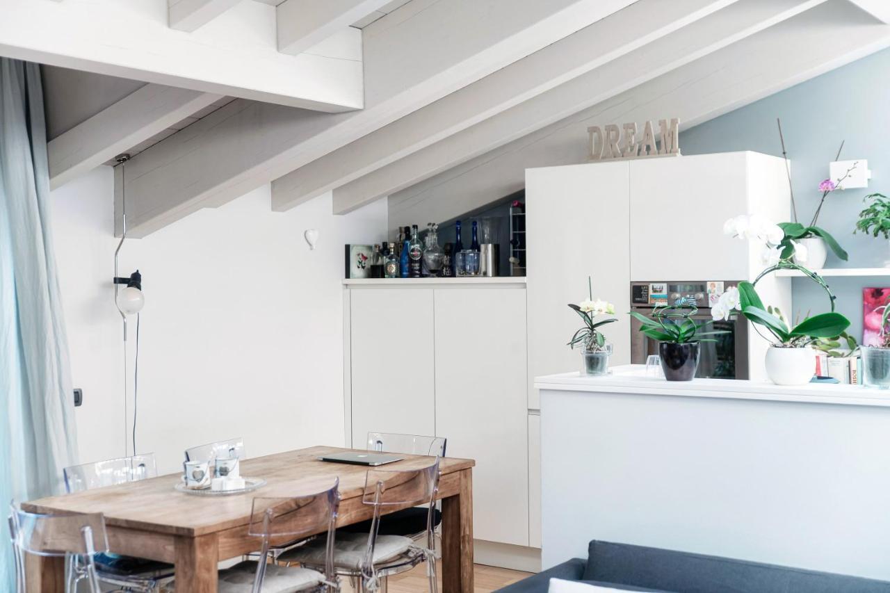 Joivy Isotta'S House With 2 Cosy Balconies Apartment Como Ngoại thất bức ảnh
