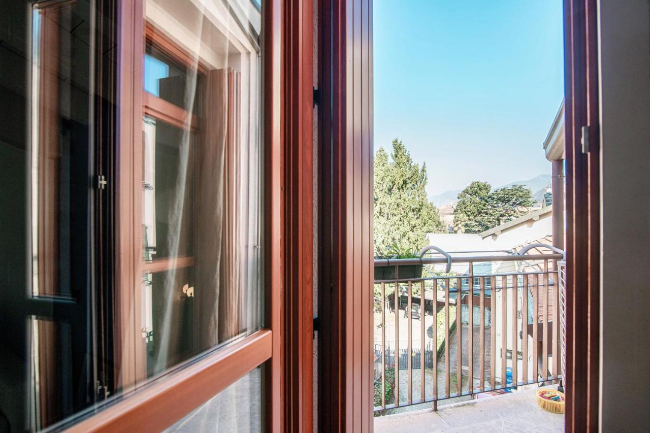 Joivy Isotta'S House With 2 Cosy Balconies Apartment Como Ngoại thất bức ảnh